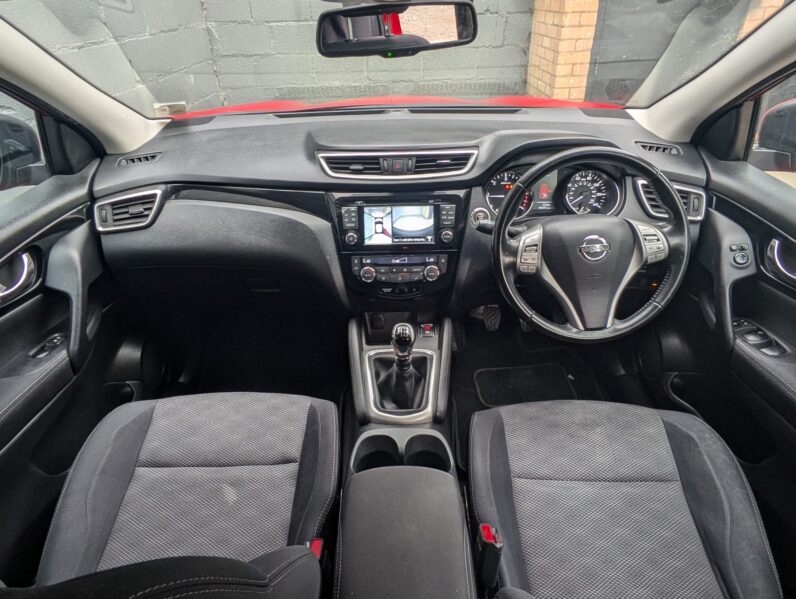 
								2015 Nissan Qashqai N Tec full									